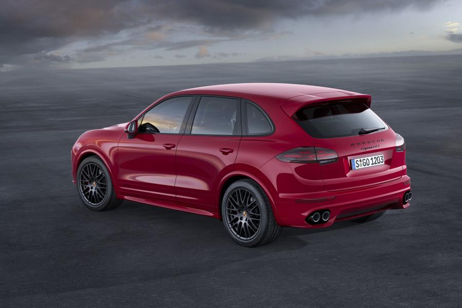  Porsche Cayenne GTS 2015 года  (фото 2 из 5)